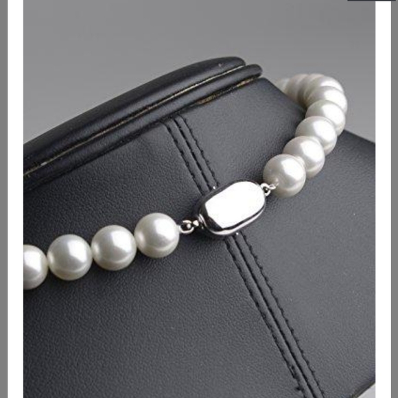 Hanadama Luxury Aurora Honkai Faux Pearl 8mm Necklace and Earrings Set - Picture 10 of 11